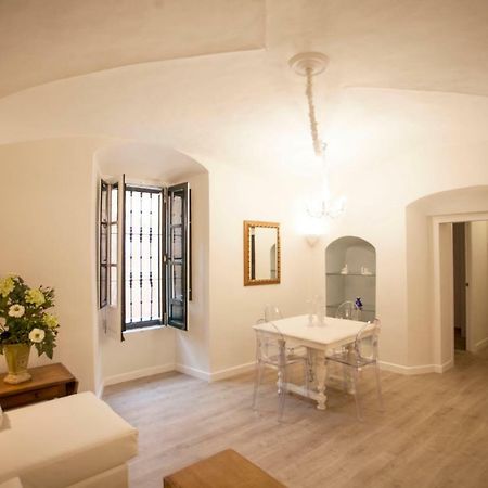 Caces Apartamento Torre Redonda מראה חיצוני תמונה