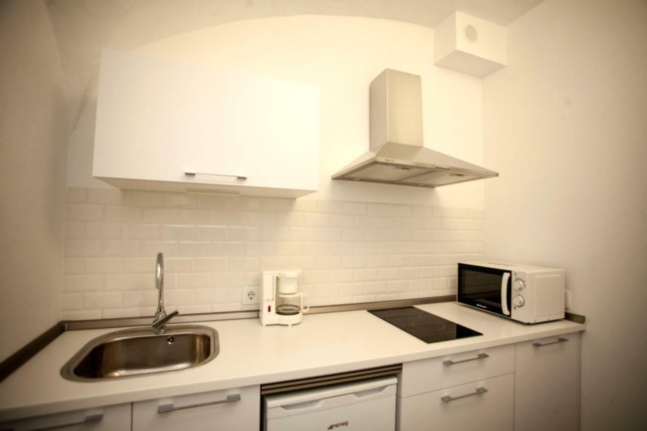 Caces Apartamento Torre Redonda מראה חיצוני תמונה